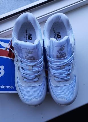 Женские кроссовки new balance белые3 фото