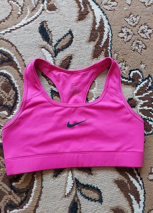 Спортивный топ nike
