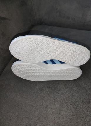 Кросовки adidas vl court 2.0 fv4364

 2019года4 фото