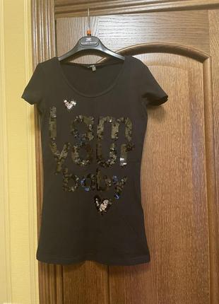Чорна футболка з паєтками, s