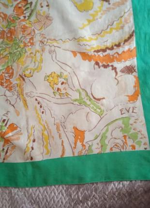 Интересный шелковый платок-картина в актуальной цветовой гамме4 фото