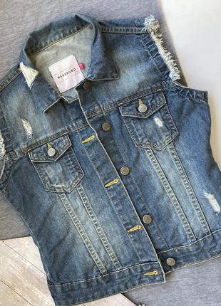 Джинсовый жилет