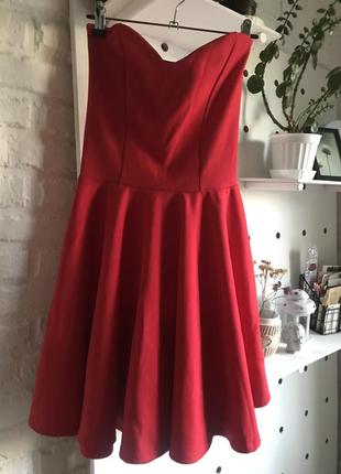 Красное платье с пышной юбкой и бюстье2 фото