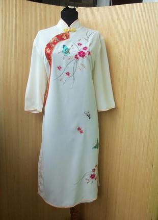 Нарядное платье туника с воротником стойкой в азиатском стиле