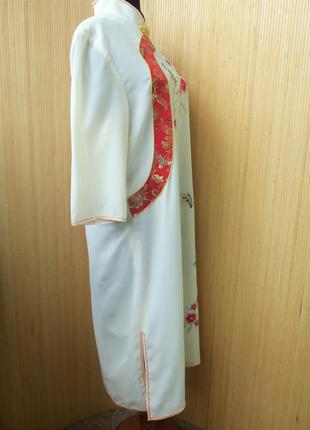 Нарядное платье туника с воротником стойкой в азиатском стиле3 фото