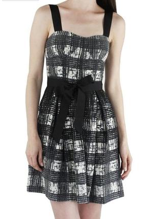 Шикарне плаття guess р. s