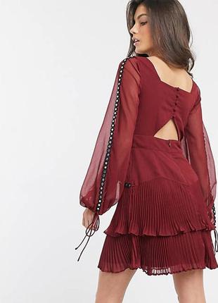 Шикарное платье asos design с контрастной окантовкой и плиссе!3 фото