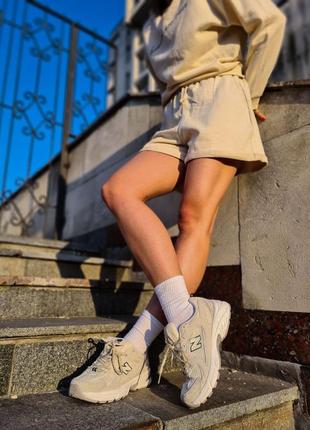 Кросівки нью беланс жіночі new balance