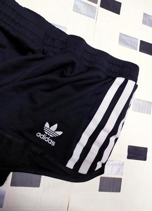 Шорти adidas оригінал3 фото