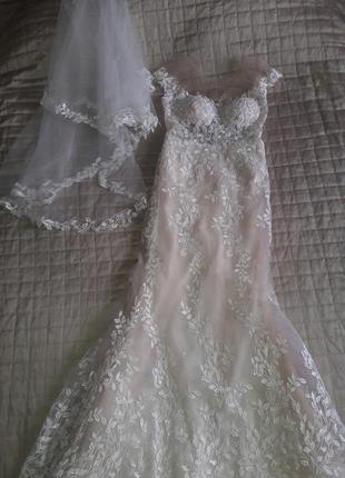 Нове дизайнерське весільне плаття на ріст 175 на фото6 фото