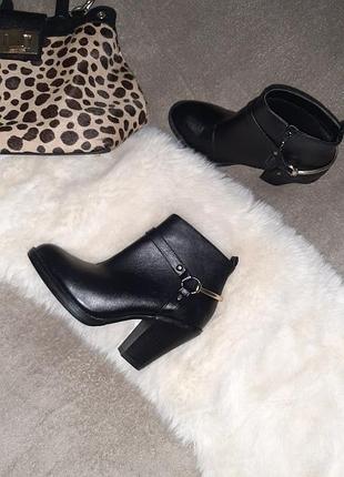 Стильные деми ботинки ботильоны ax paris🌿