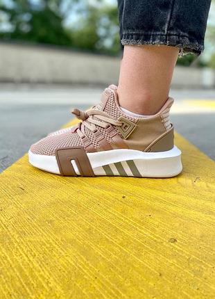 Жіночі кросівки adidas equipment