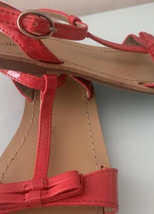 Босоножки 33р 3