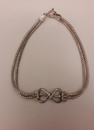 Красивый серебряный браслет