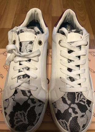 Кросовочки 4