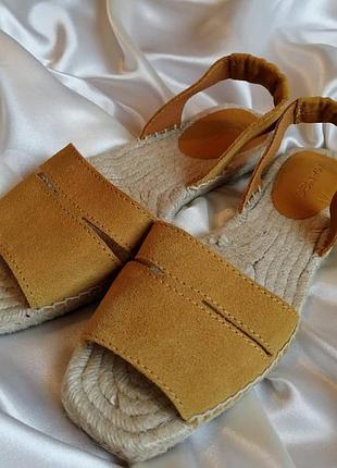 Стильні босоніжки mango