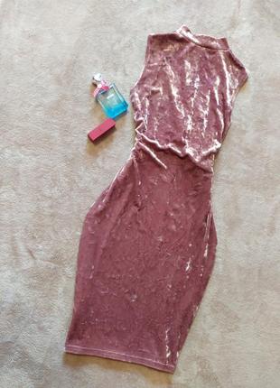 Красивое пыльно розовое велюровое платье под горло2 фото