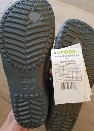 Шлепки вьетнамки crocs kadee ii seasonal flip , оригинал4 фото