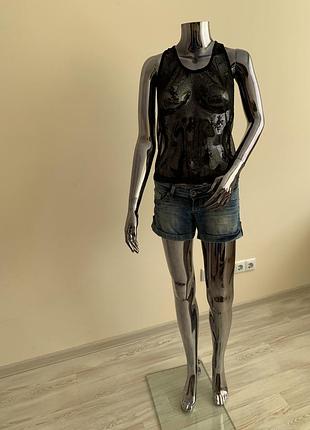 Майка прозора