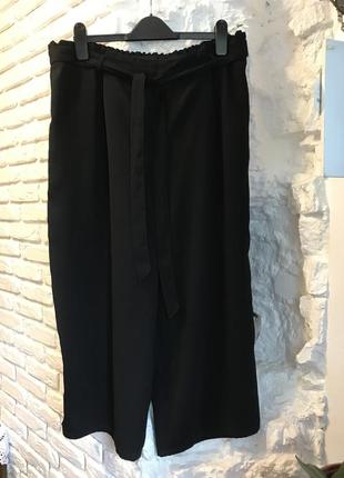 Укорочённые брюки кюлоты