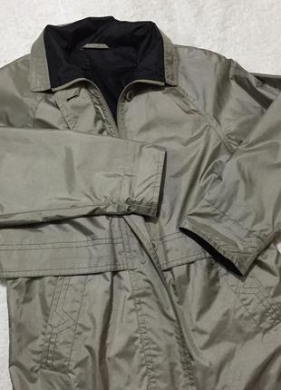 Классная удобная куртка плащ