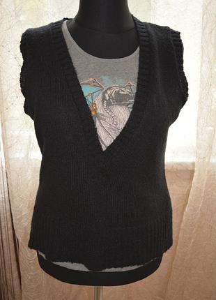 Теплый жилет с мохером