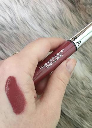 Кремовая помада с глянцевым финишем sephora collection cream lip shine liquid lipstick6 фото