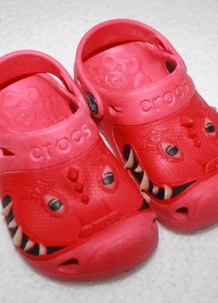 Кроксы фирмы crocs размер 8-9 по стельке 16 см. можно и на чуть меньшую ножку2 фото