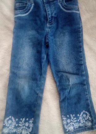 Джинси з вишивкою