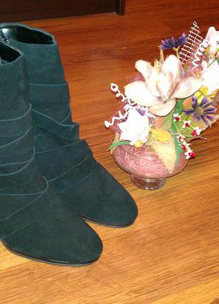 Замшеві черевички 40-41р new look чуть утеплені