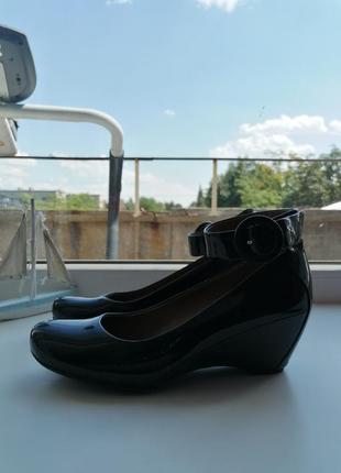 🌹туфлі "мері джейн" від clarks🌹чёрные туфли с ремешком на танкетке в стиле ретро8 фото