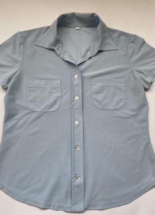 Женская рубашка с коротким рукавом, нежно голубого цвета