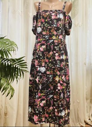 Платье сарафан миди в цветочный принт с открытыми плечами3 фото
