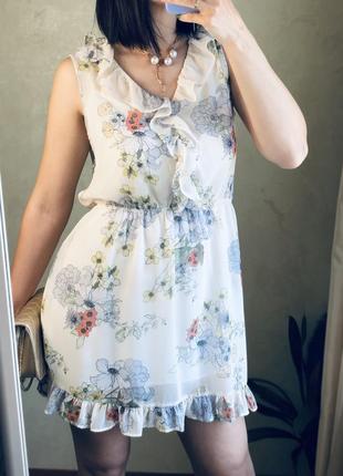 Шифонове плаття з рюшами в квітковий принт miss selfridge2 фото
