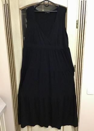 Велике чорне плаття e