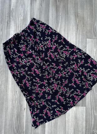 Стильная миди юбка на пуговках в цветы (большой размер)