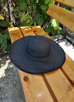 Шляпа соломенная черная