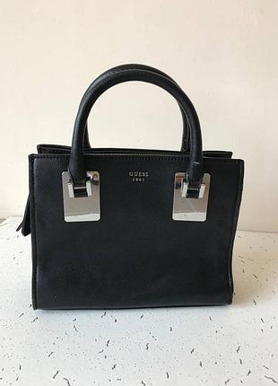 Женская черная сумка на плечо guess gabi small society satchel hwvy7098050-bla