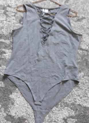 Боди с шнуровкой