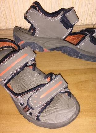 Сандалі босоніжки 30 р устілка 18 см