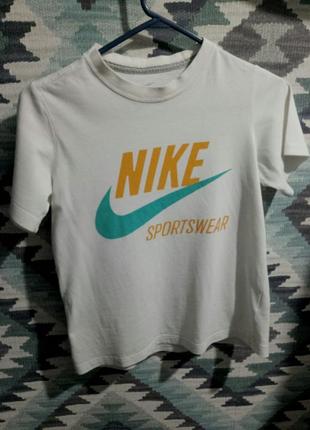 Футболка на підлітка nike