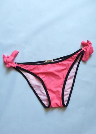 Плавки на завязках яркие коралловые с черной окантовкой