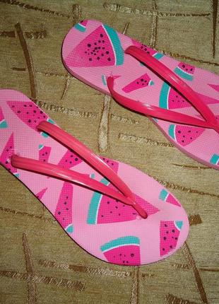 Яркие женские вьетнамки-арбузики