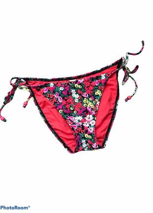 Плавки в цветочный принт