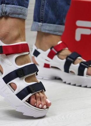 Жіночі сандалі fila disruptor sandal білі сині червоні2 фото