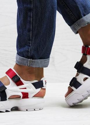 Жіночі сандалі fila disruptor sandal білі сині червоні3 фото