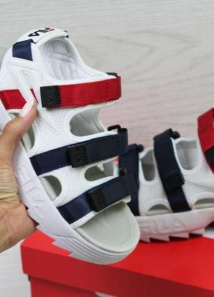 Женские сандали fila disruptor sandal белые синие красные5 фото