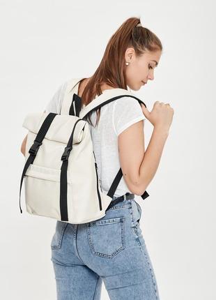 Бежевый брендовый молодежный  крутой рюкзак roll top для девушки4 фото