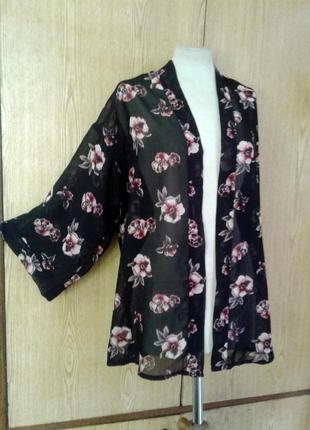 Шифоновая черная в цветах накидка , хs/ s / m.