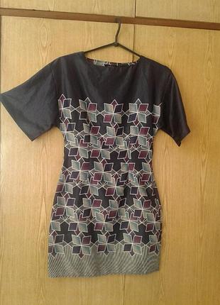 Шелковистое атласное платье, s/8.